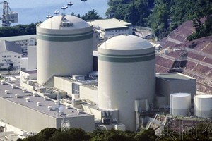 图为关西电力高滨核电站1号机组（右），左侧为2号机组。（图：共同社）