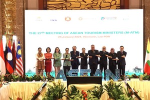 与会代表合影。（图：越通社）