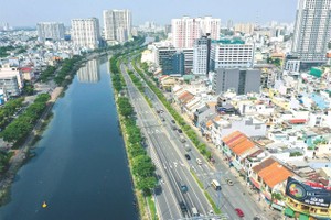 昔日的堤岸咸子街，近50年后已获改头换面，成了一条康庄的武文杰大道。