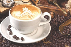 春日浅尝咖啡香