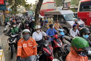 临近春节 本市交通严重堵塞