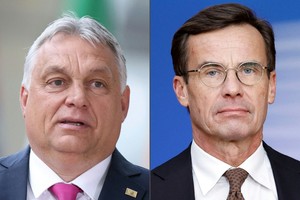 匈牙利国会就批准瑞典加入北约进行投票前，克里斯特松（右）将访布达佩斯与欧尔班（左）会面。（图：AFP） 