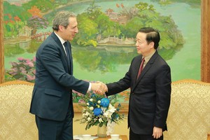 陈红河副总理接见空客集团领导