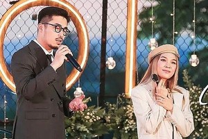 从素人成为音乐明星