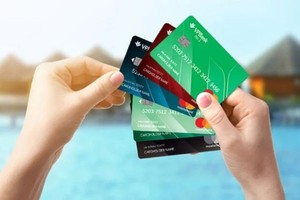 信用卡在我国日益普遍。