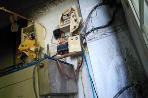 起火部位留下烟熏火烧后的痕迹。（图：志石）