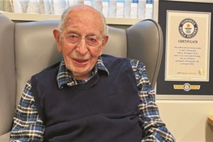 111 岁老翁成世界最长寿男性