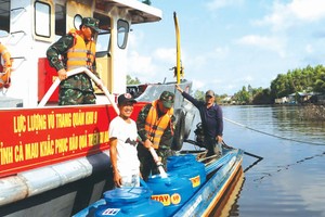 第九军区运水解旱情