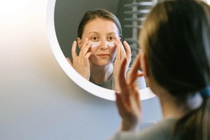 40岁后３个面部特征很显老