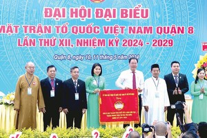 第八郡越南祖国阵线代表大会闭幕