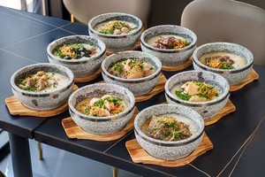 华人传统风味石碗米粥