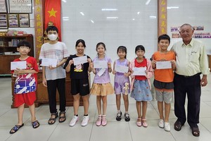 颍川学校举办华文习字比赛