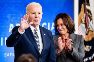 美国总统拜登与副总统哈里斯。（图：互联网）