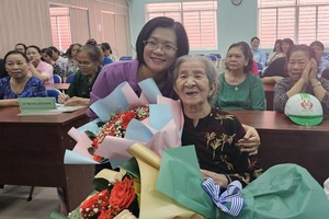 教育年轻人报恩答义传统美德