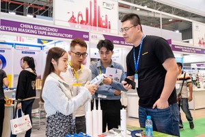 国内业者正了解胶粘剂新产品。