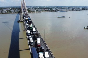 航拍照片的迪庙桥。（图：交通报）