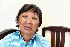 年迈夫妇跌伤无钱医治