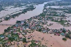 9月9日，太原市洪水泛滥，到处一片汪洋。（图：互联网）