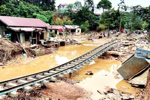 缅甸严重洪灾致384人死