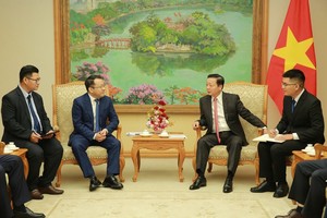 陈红河副总理接见中国吉利集团领导