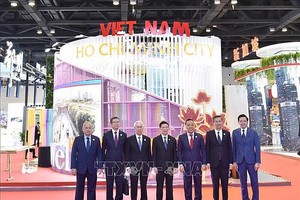 政府副总理胡德福出席中国-东盟博览会