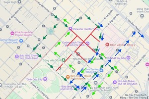 图中红线为禁止通行的道路，绿蓝色箭头为替代路线。（图：市交通运输厅）