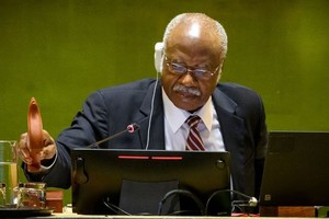 大会主席菲勒蒙·扬宣布联大第79届会议一般性辩论闭幕。（图：联合国）