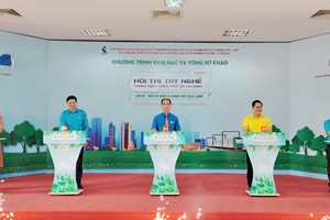 出席代表进行开幕仪式。（图：市党部新闻网）