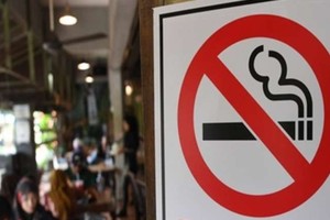 大马今年前 9 月禁烟区吸烟开 9.8 万张罚单。（示意图：互联网）