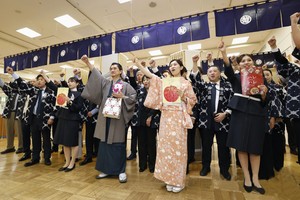 日本百货店打响岁末商战