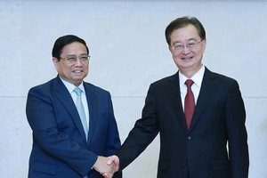 政府总理范明政会见中国云南省委书记王宁