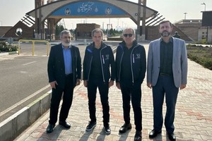 正在伊朗进行为期两天访问的国际原子能机构总干事格罗西周五分别视察了纳坦兹和福尔多铀浓缩设施。（图：国际原子能机构）