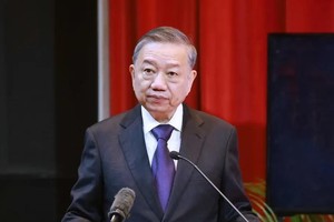 苏林总书记在马来西亚马来亚国立大学发表施政演讲。（图:越通社)