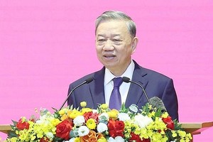 建设党中央办公厅为党在各领域的“头脑”