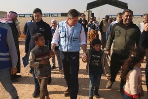 主管人道主义事务副秘书长弗莱彻访问叙利亚伊德利卜。（图：联合国）