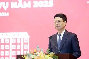 新闻与传播部部长阮孟雄在会上发言。（图：VTV）