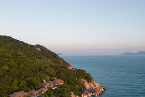 “好土地”海岛周围环绕着极为丰富的生态系统，造就了越南令人印象深刻、著名的美景。