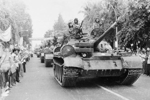 越南与柬埔寨在国际关系中弘扬纯洁崇高的团结精神