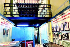 秘密印刷地下室的陈列厅。