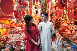 大街小巷“春节红”