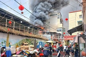 第一郡多所房子发生火灾