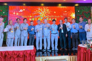 潮群古乐业团理事会向诸位嘉宾致谢。