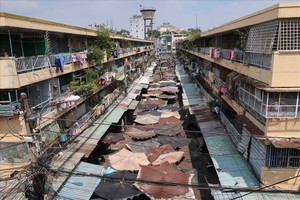 图为残旧的吴家嗣公寓一隅。（图：友幸）