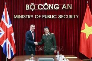 越英加强安宁与防打人口贩卖合作