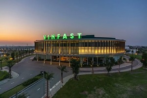 图为海防市 VinFast 汽车制造厂的行政大楼。（图：互联网）
