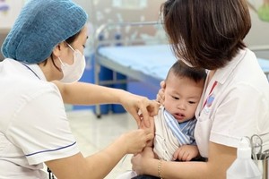 接种疫苗是保护儿童和成人免受麻疹及其并发症风险的唯一方法。（示意图：互联网）