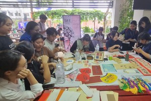 上千大学生参加青年盛会
