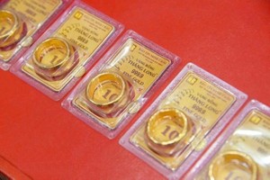 国内金价突破1.02亿越南盾/两。（示意图：越通社）