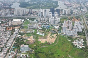 本市既定今年完成3个社会住房项目，总共2300多间住房。