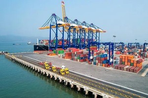 海防Hateco国际集装箱港一隅。（图：VGP）